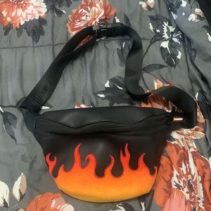Sprayground Flamin’ Fire Fannypack